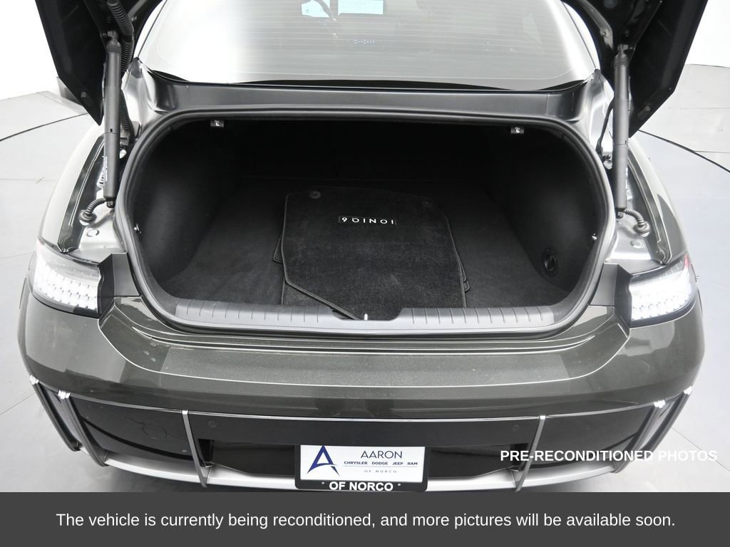 Used 2023 Hyundai Ioniq 6 Limited image 16