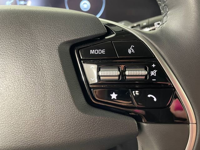 Certified 2024 Kia Niro Wind w/ Wind Preserve Package FWD image 12