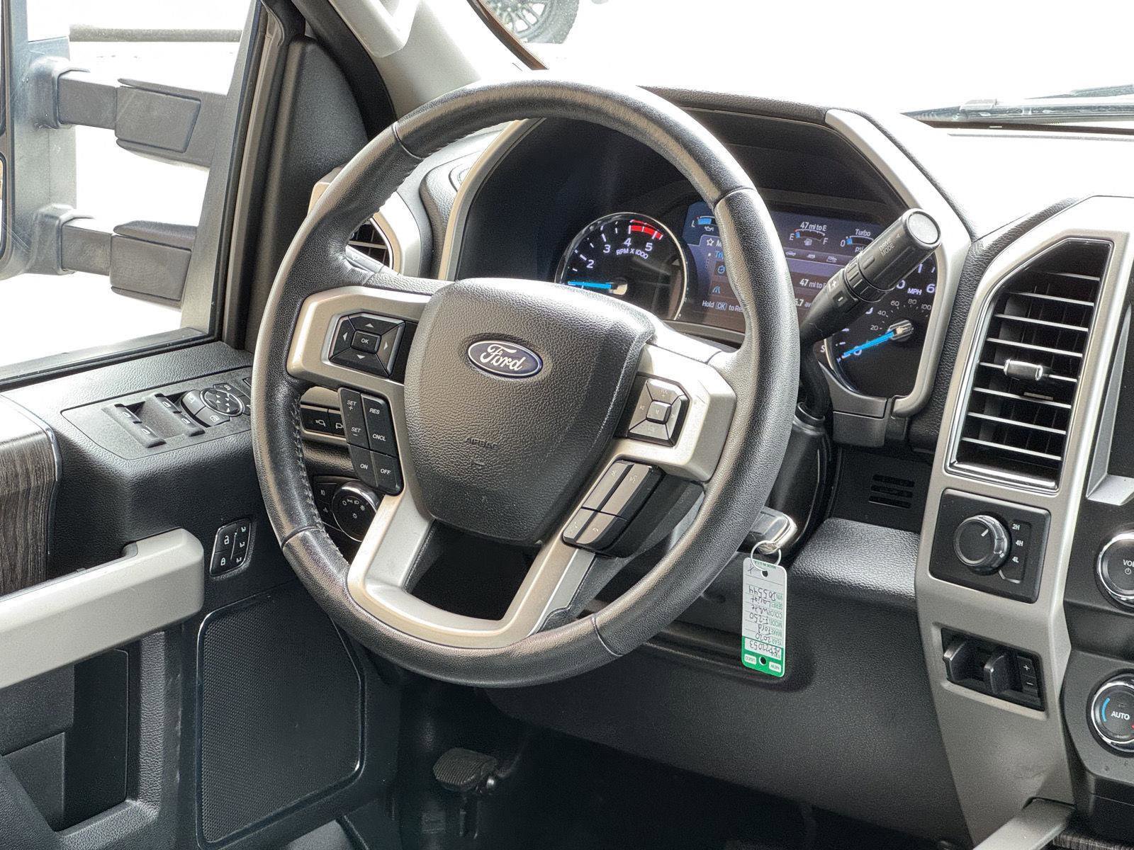 Used 2020 Ford F250 Lariat w/ Lariat Value Package AWD/4WD image 16