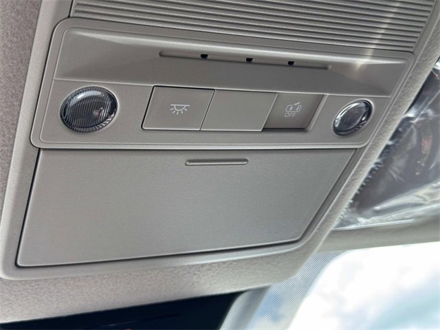 New 2025 Nissan Kicks SR image 26