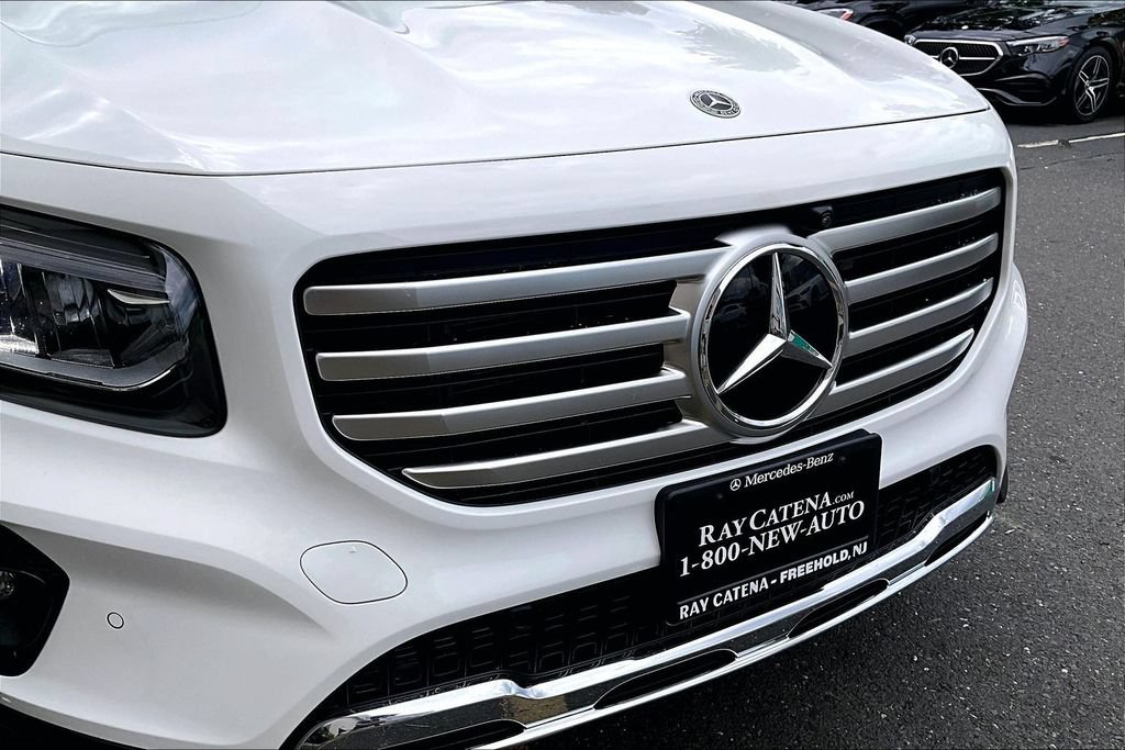 Used 2026 Mercedes-Benz GLB 250 4MATIC image 30