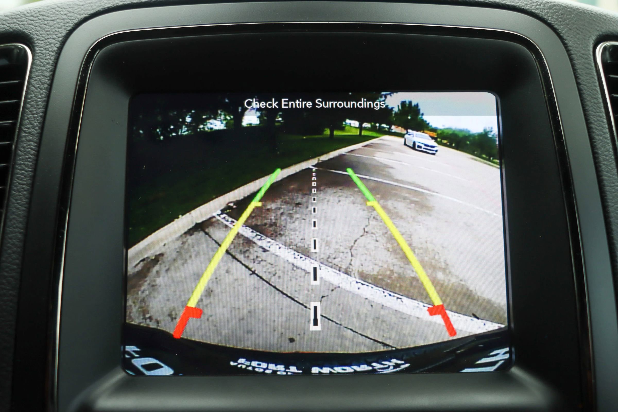 Used 2018 Dodge Durango R/T w/ Technology Group AWD/4WD image 44