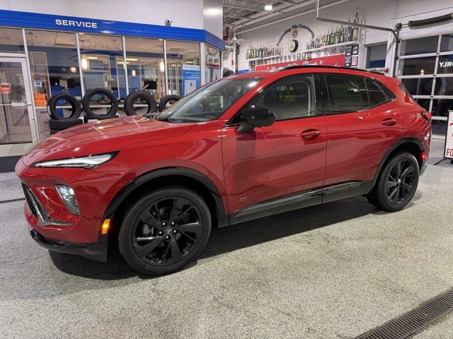 New 2025 Buick Envision Sport Touring image 4