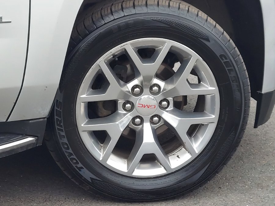 Used 2019 GMC Yukon XL SLT AWD/4WD image 16