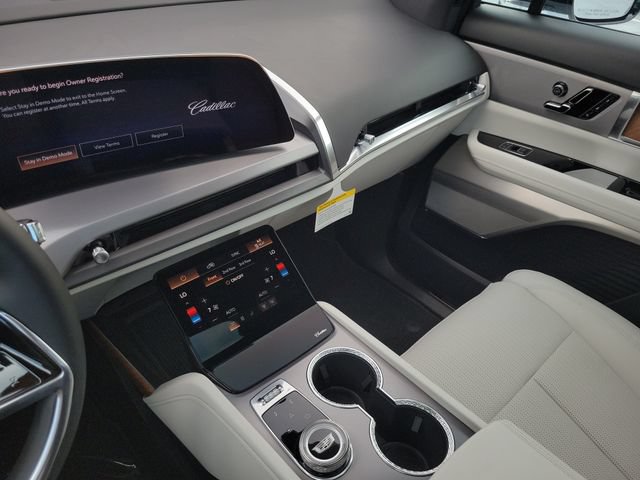 New 2027 Cadillac Vistiq Sport AWD/4WD image 25