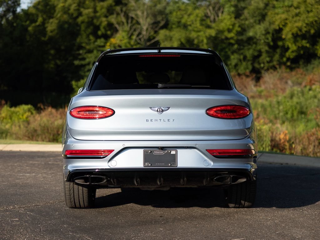Used 2023 Bentley Bentayga AWD/4WD image 10