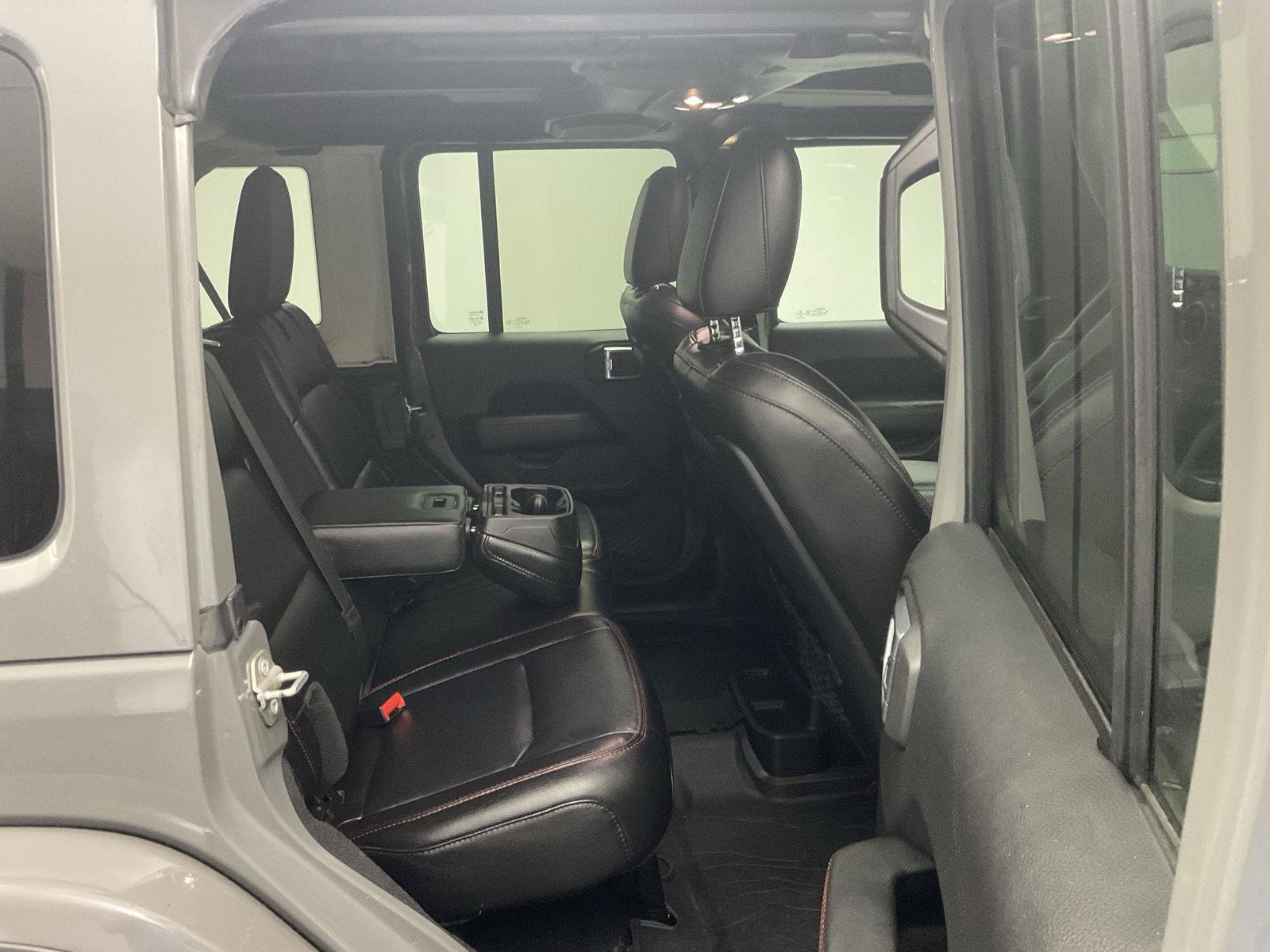 Used 2020 Jeep Wrangler Unlimited Rubicon AWD/4WD image 25