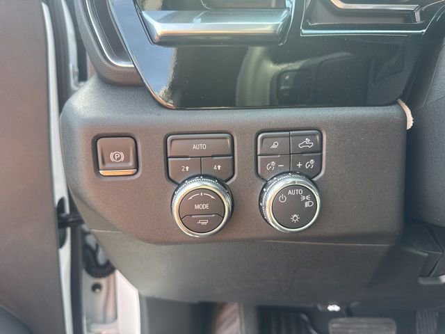 New 2026 GMC Sierra 1500 SLE w/ Preferred Package image 12