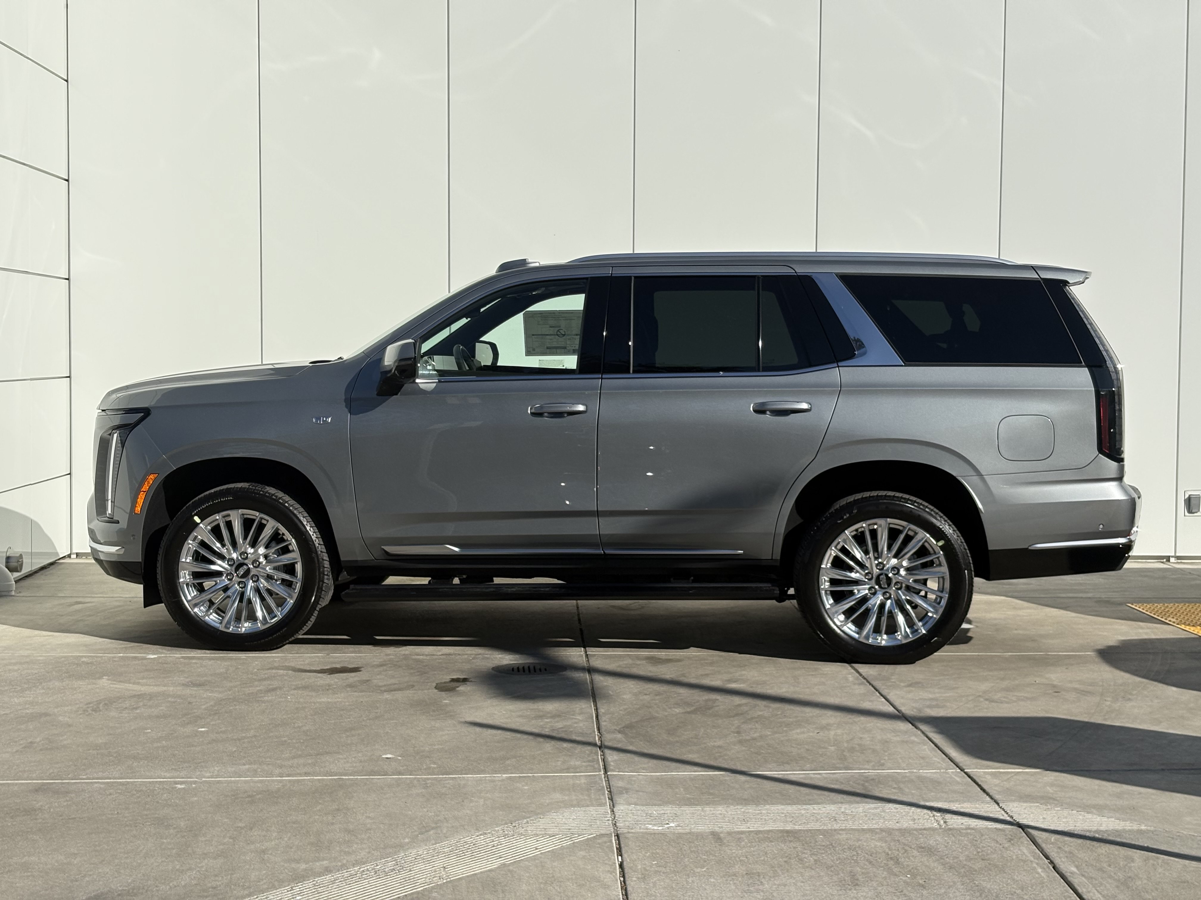 New 2026 Cadillac Escalade Luxury AWD/4WD image 4