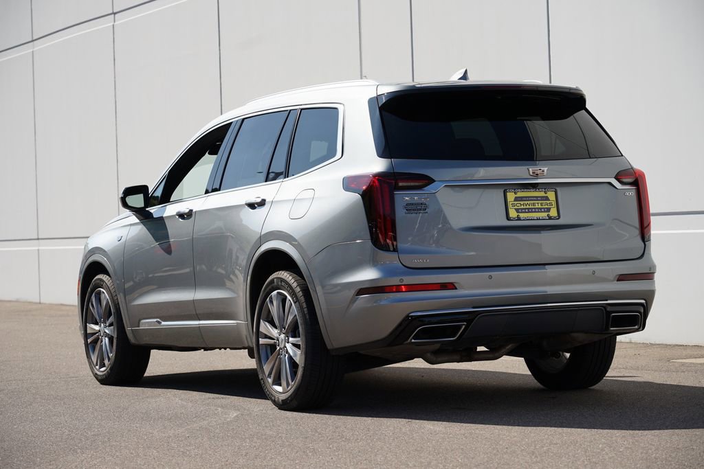 Used 2025 Cadillac XT6 Premium Luxury image 5