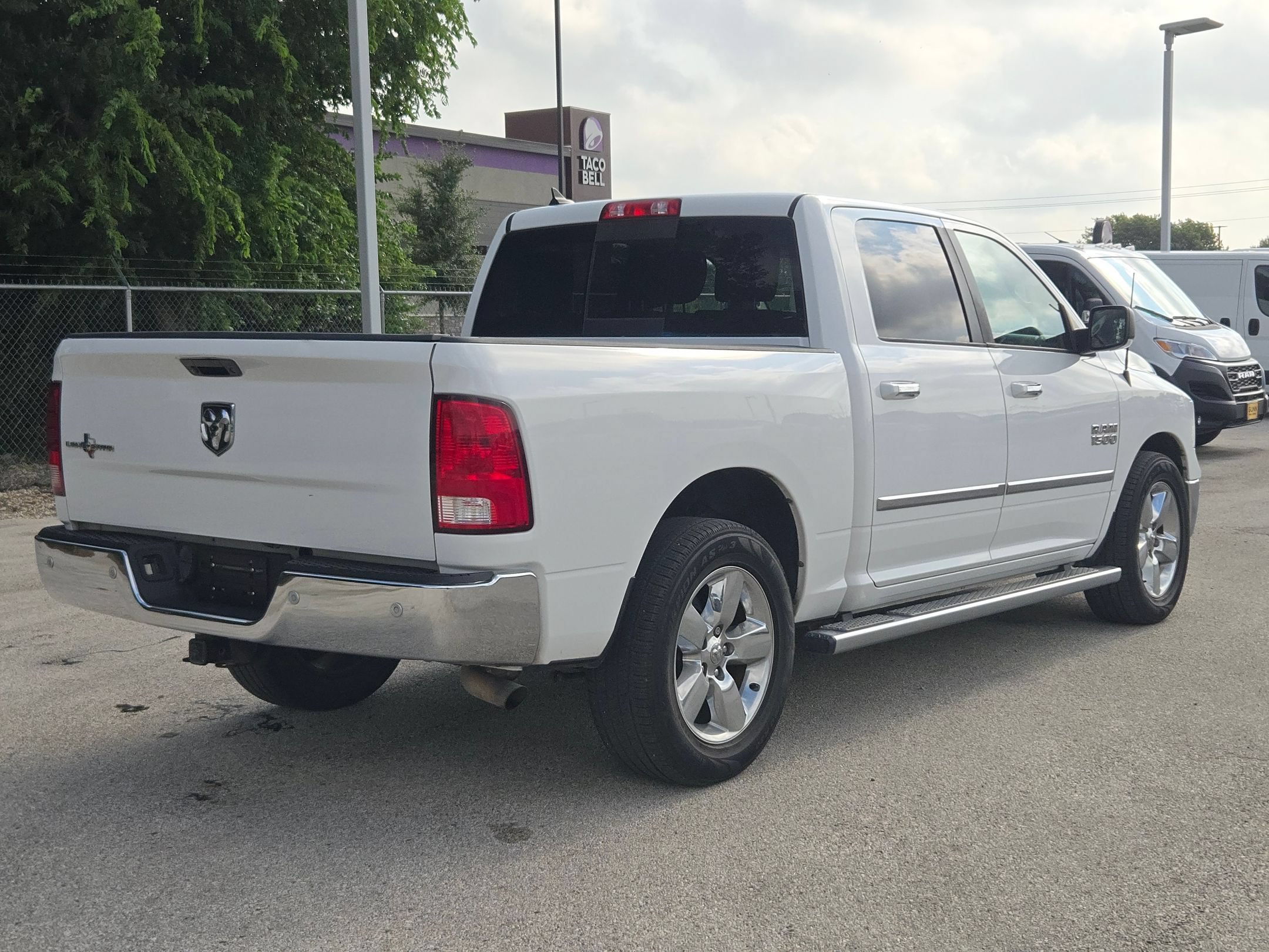 Used 2016 RAM 1500 Lone Star RWD image 3
