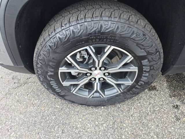 Used 2026 GMC Acadia AT4 w/ Super Cruise Package AWD/4WD image 46