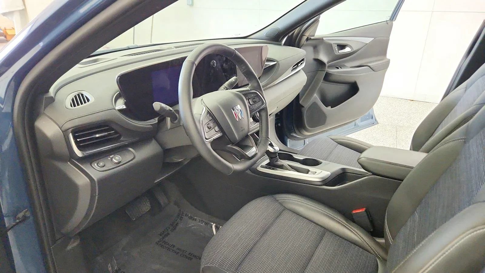 Used 2025 Buick Envista Preferred w/ Convenience I Package FWD image 14