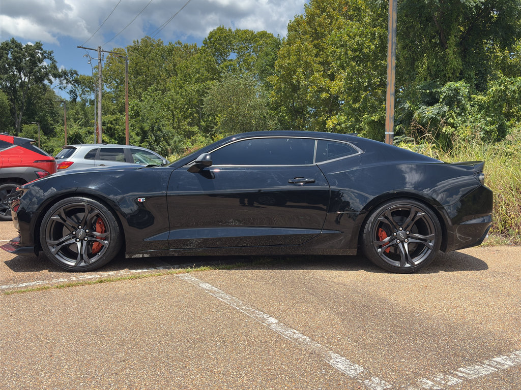 Used 2023 Chevrolet Camaro SS RWD image 8