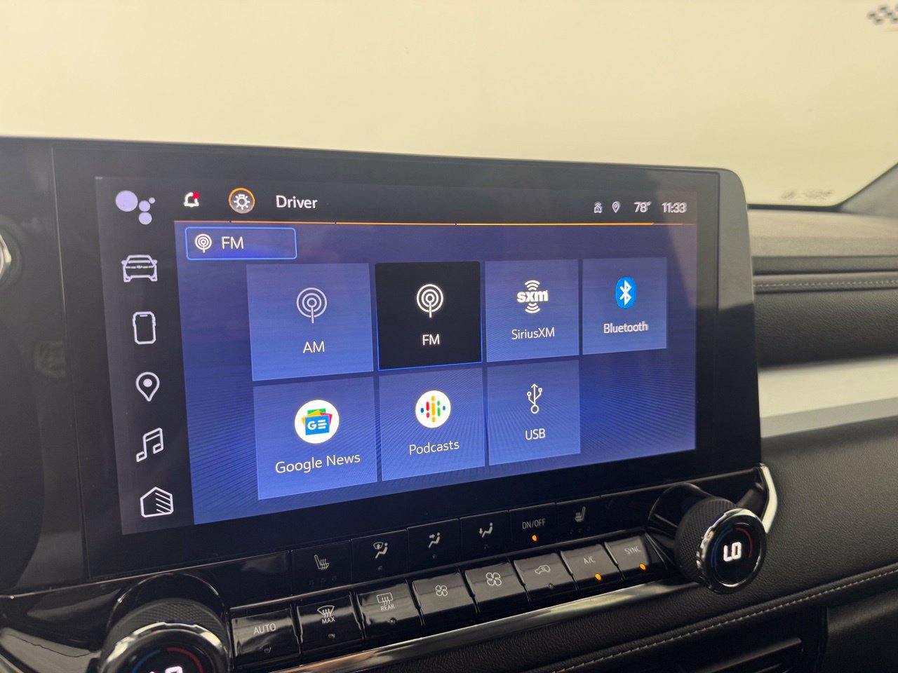 Used 2023 Chevrolet Colorado LT w/ LT Convenience Package II AWD/4WD image 20