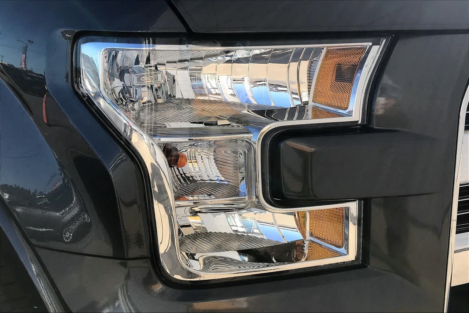 Used 2017 Ford F150 Lariat RWD image 28