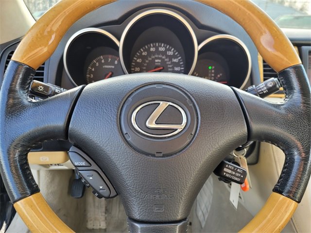 Used 2004 Lexus SC 430 Convertible image 22