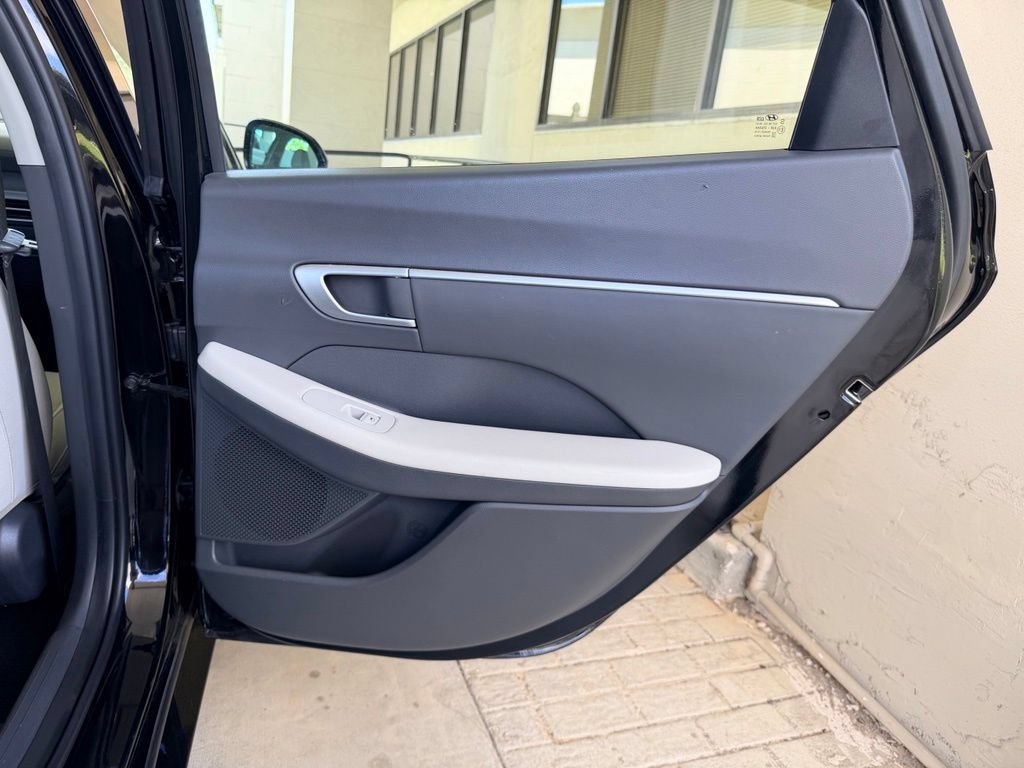 Used 2025 Hyundai Sonata SEL FWD image 32