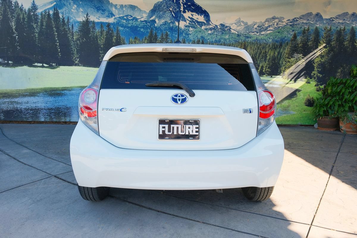 Used 2014 Toyota Prius C Three FWD image 5