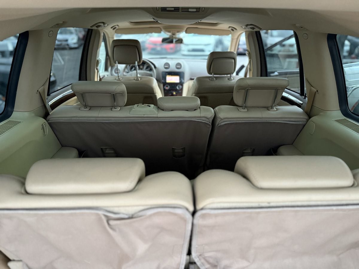 Used 2010 Mercedes-Benz GL 450 4MATIC image 17