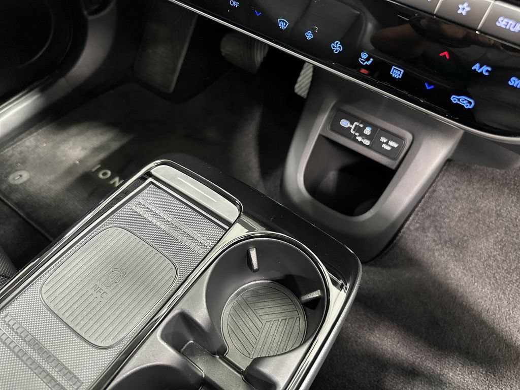 Certified 2025 Hyundai Ioniq 5 SEL RWD image 22