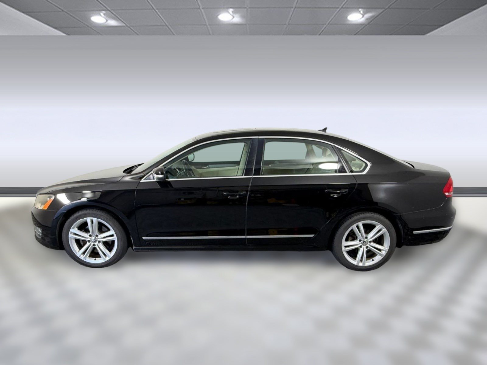 Used 2015 Volkswagen Passat 1.8T SE FWD image 2