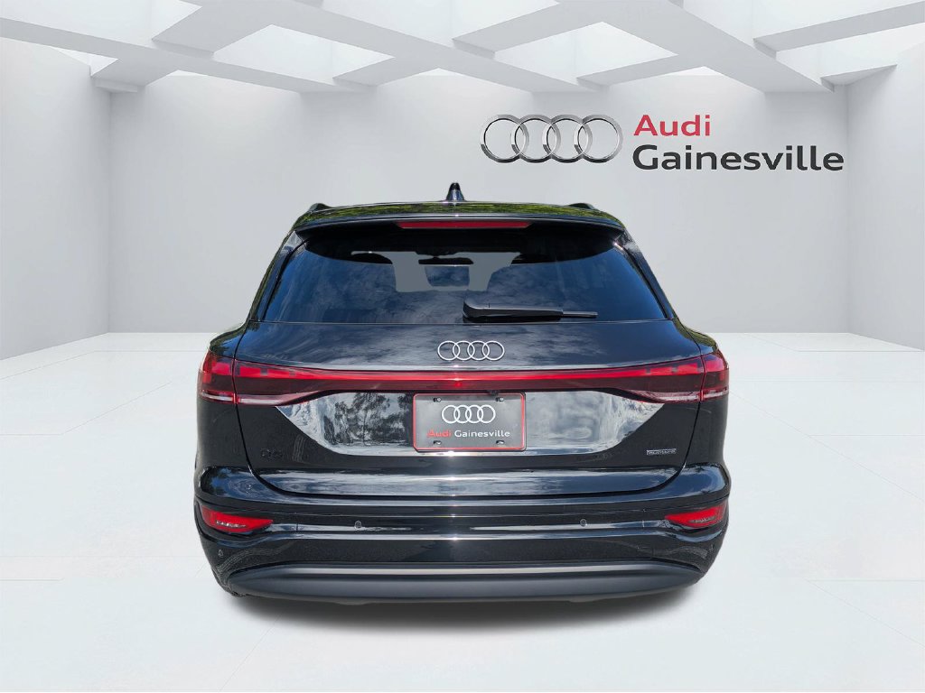 Used 2025 Audi Q6 e-tron Premium Plus w/ Premium Plus AWD/4WD image 5
