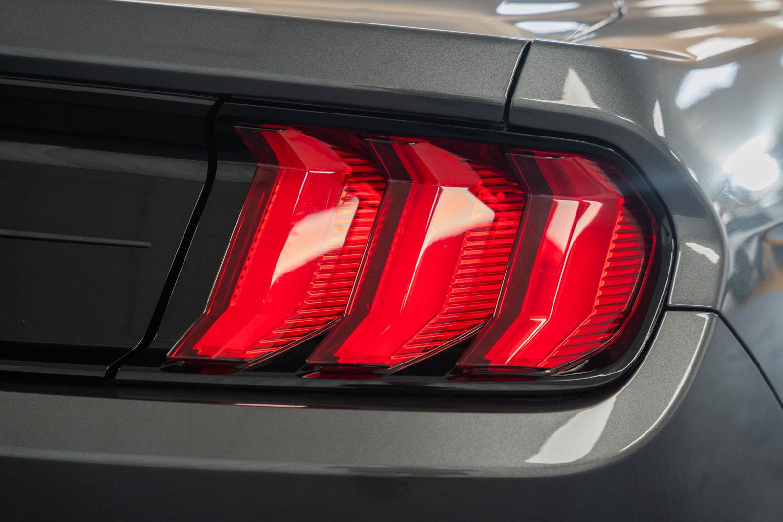 Used 2020 Ford Mustang GT Premium w/ GT Performance Package RWD image 7
