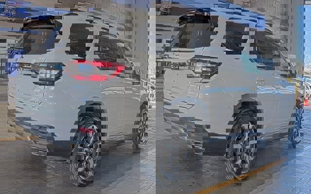 Certified 2025 Honda Pilot Elite image 4