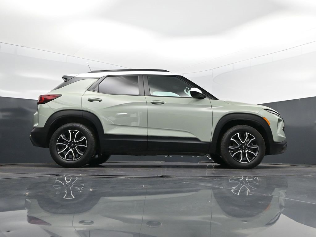 Used 2025 Chevrolet TrailBlazer ACTIV w/ Convenience Package image 44