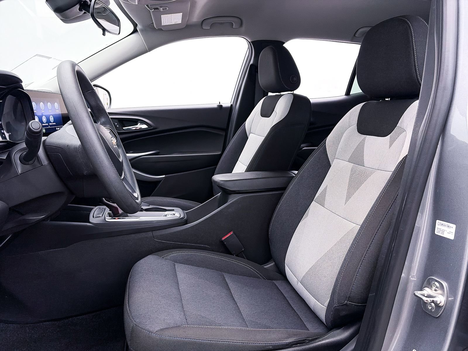 Used 2024 Chevrolet Trax LS w/ Driver Confidence Package image 16