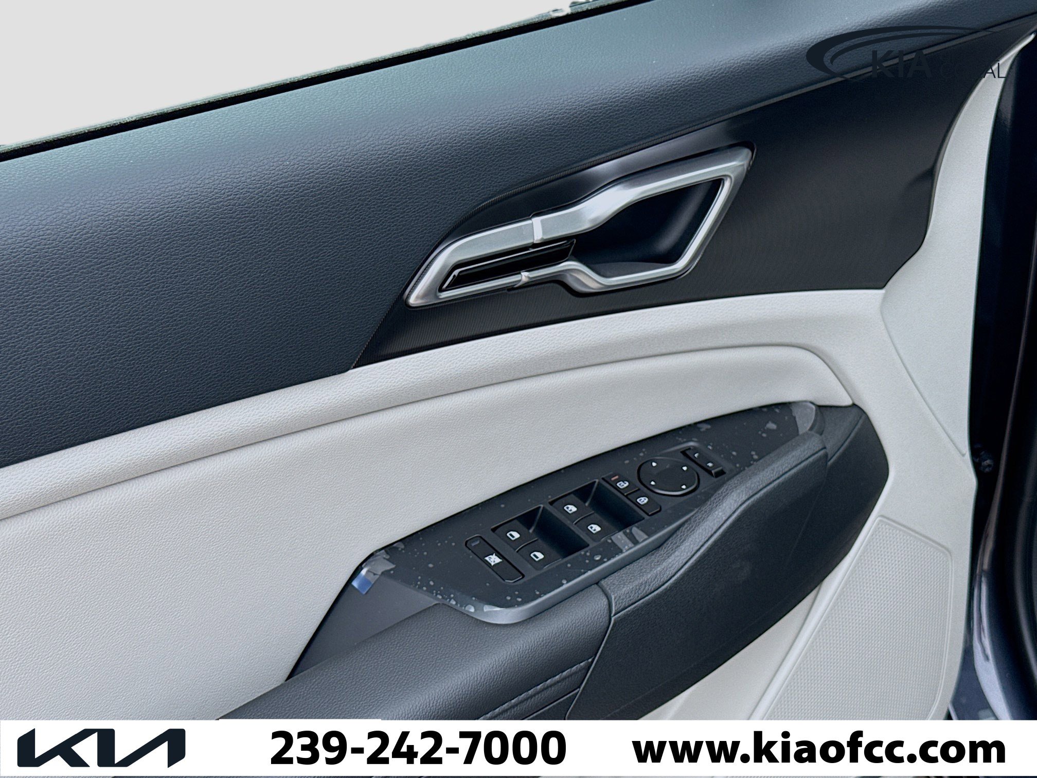 New 2026 Kia Sportage EX image 23