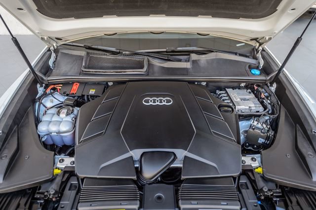 Used 2021 Audi Q8 Premium Plus w/ Premium Plus Package image 17
