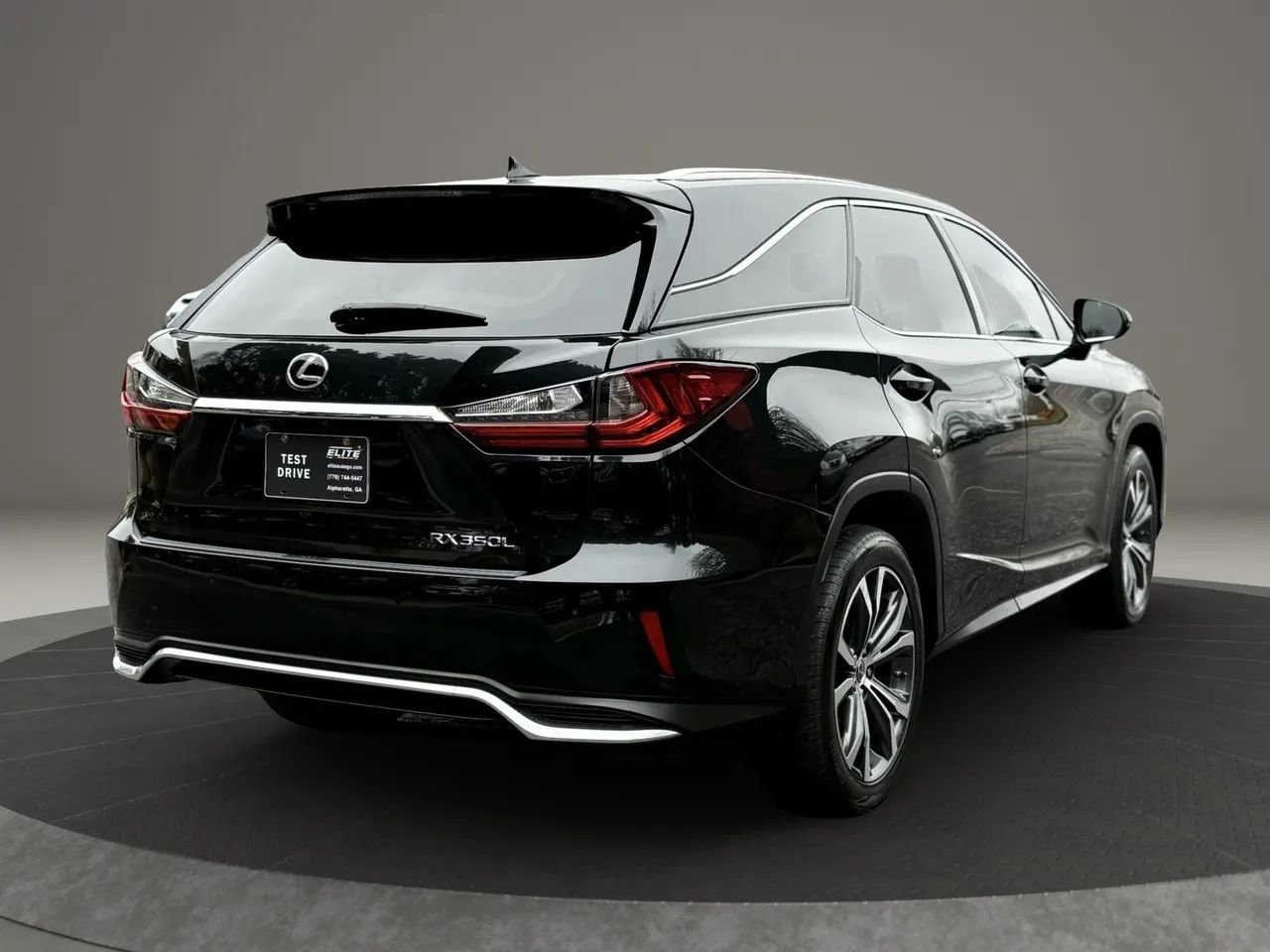 Used 2021 Lexus RX 350L FWD w/ Premium Package image 4