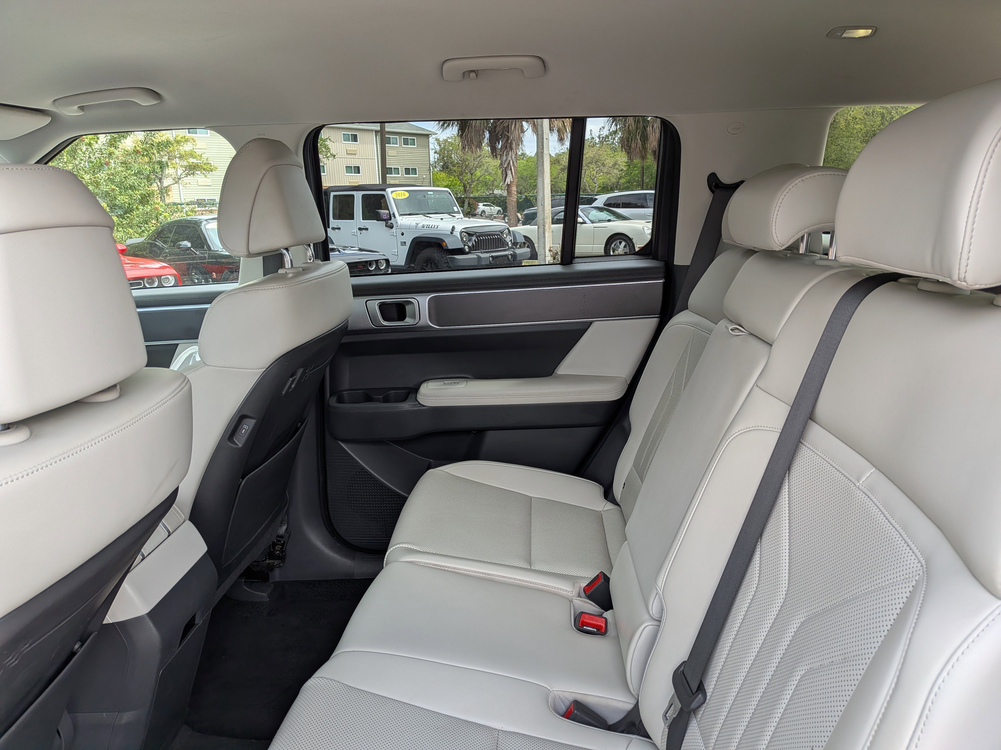 Used 2024 Hyundai Santa Fe SEL image 15