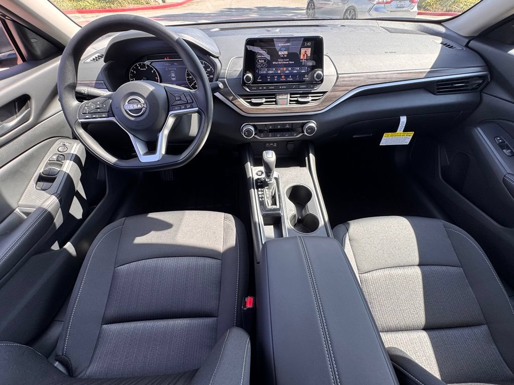 New 2026 Nissan Altima 2.5 SV FWD image 19