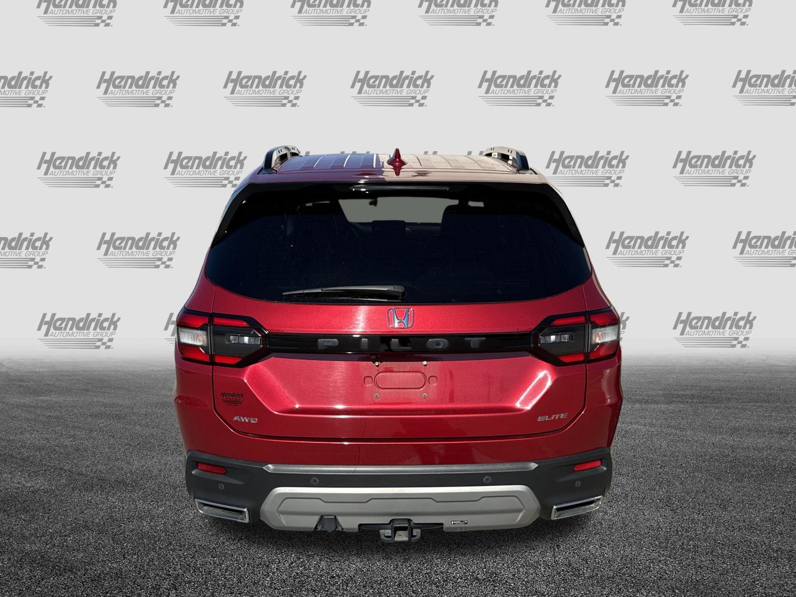 Used 2023 Honda Pilot Elite image 9
