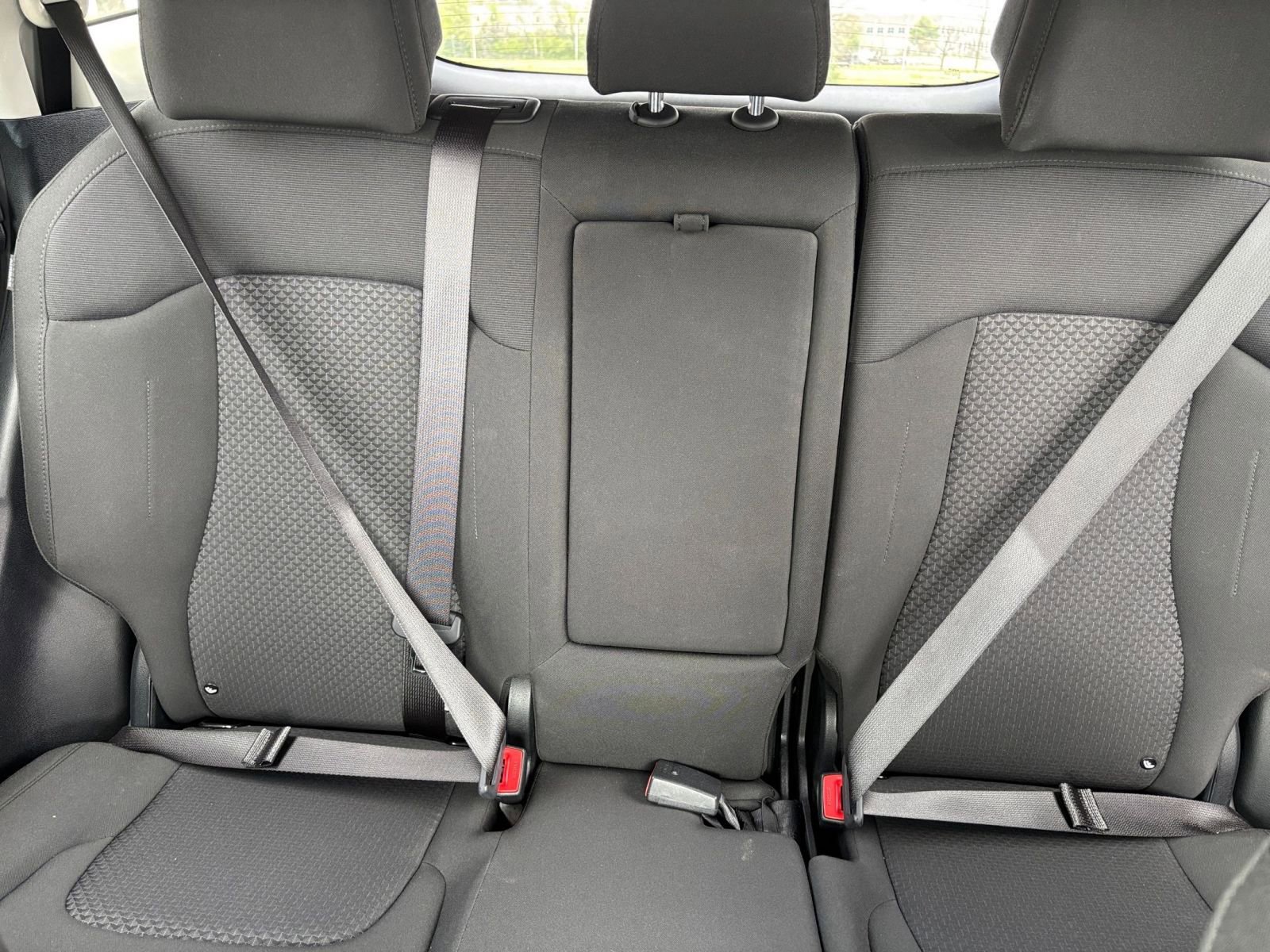 Used 2025 Kia Sportage LX FWD image 37