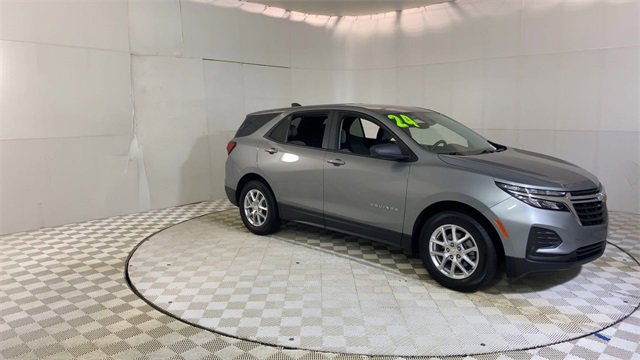 Certified 2024 Chevrolet Equinox LS w/ LS Convenience Package image 2