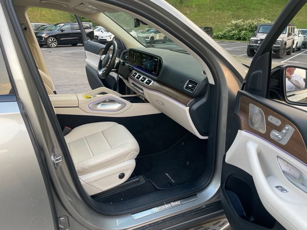 Used 2023 Mercedes-Benz GLS 450 4MATIC image 18