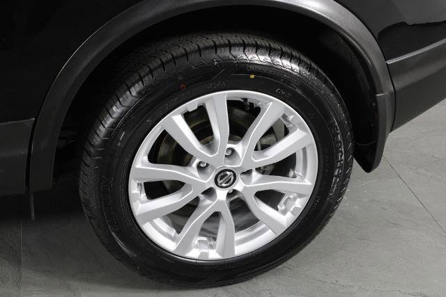 Certified 2020 Nissan Rogue Sport SV image 12