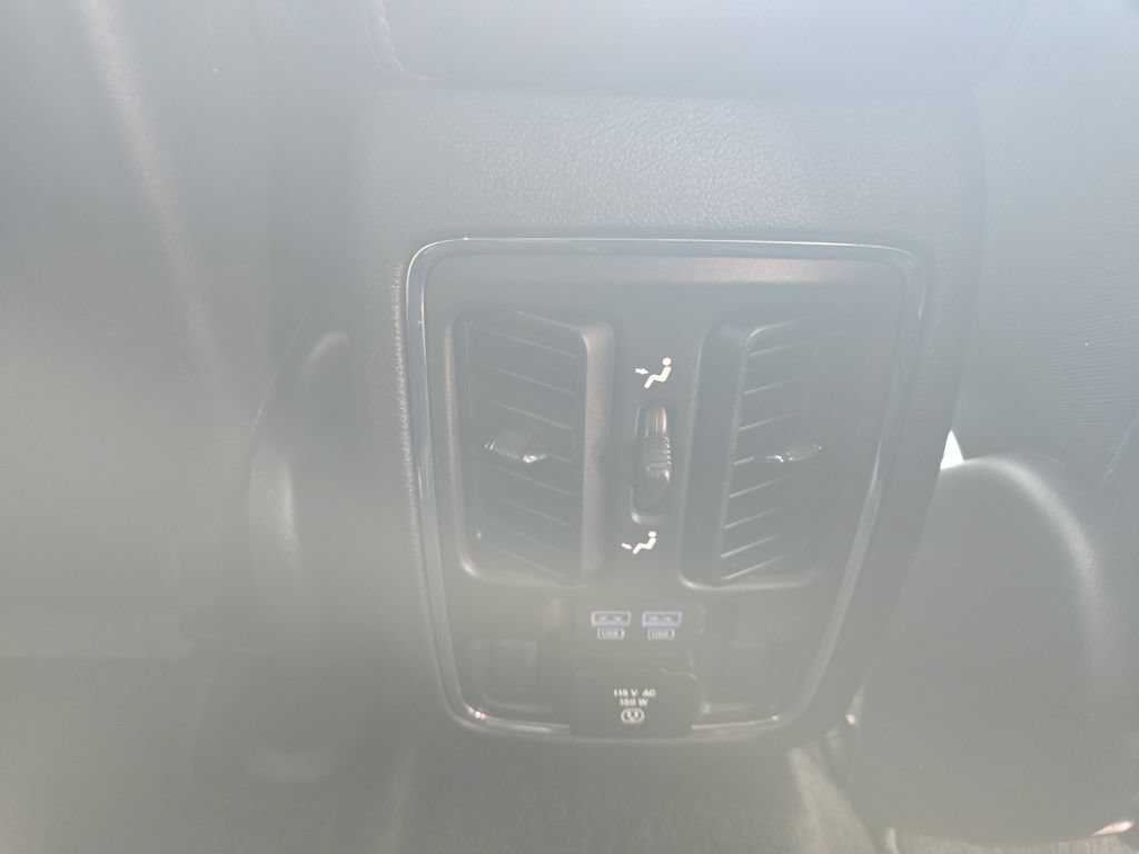 Used 2021 Jeep Grand Cherokee Limited AWD/4WD image 17