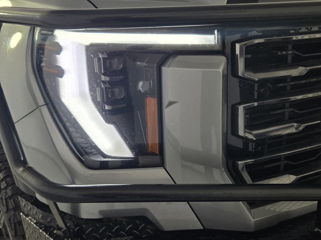 Used 2024 GMC Sierra 2500 AT4 w/ AT4 Premium Plus Package image 12