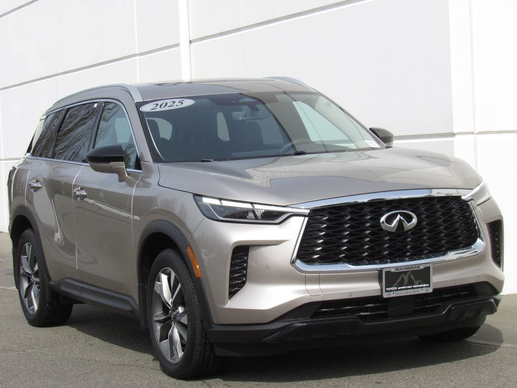 Used 2025 INFINITI QX60 Luxe image 2
