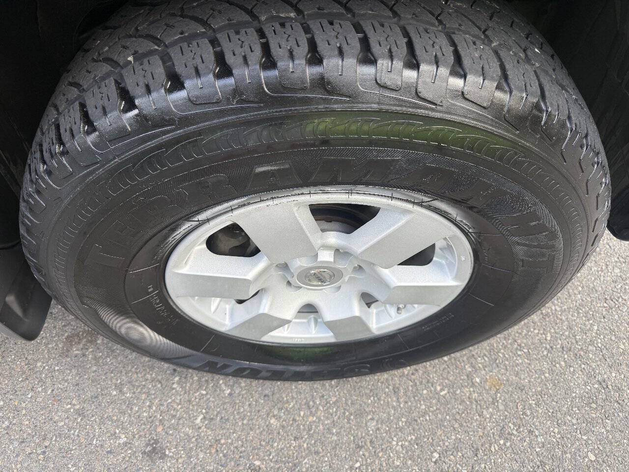 Used 2006 Nissan Xterra Off-Road AWD/4WD image 14