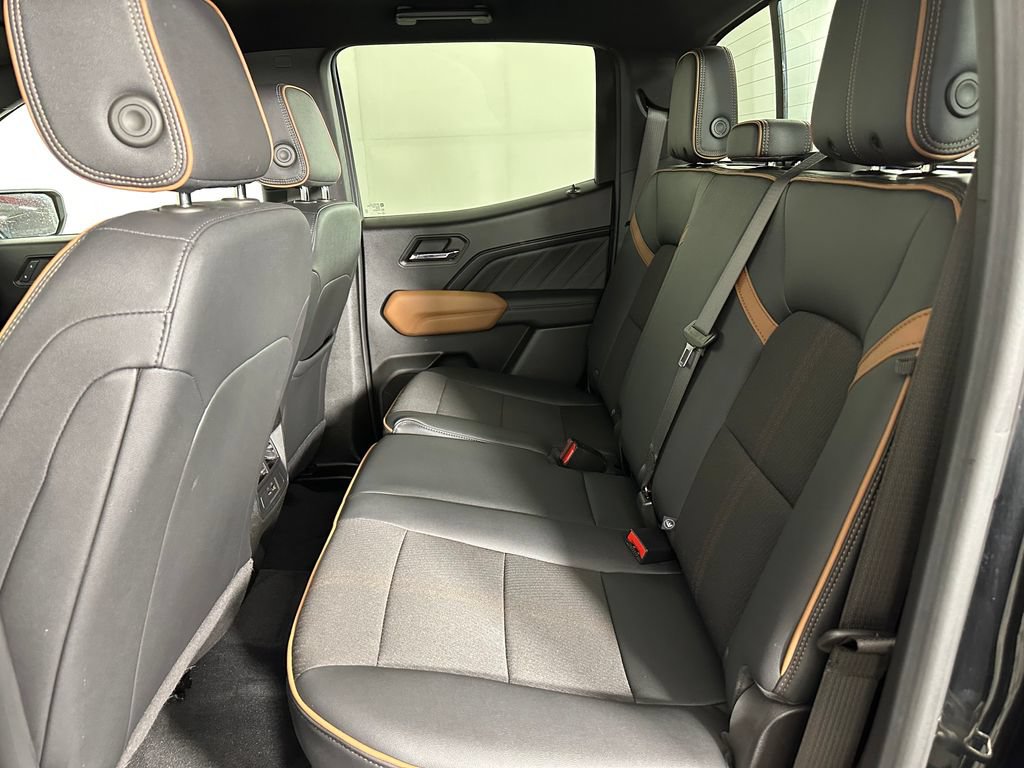 Used 2024 GMC Canyon AT4 w/ Technology Package AWD/4WD image 25