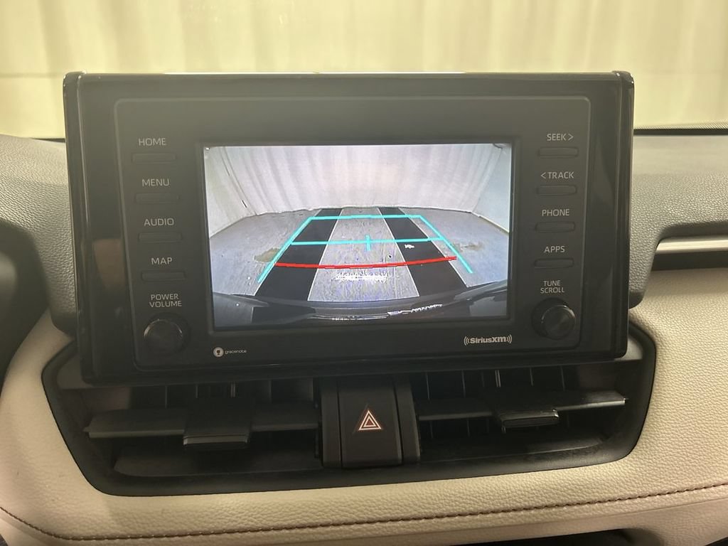 Used 2020 Toyota RAV4 XLE AWD/4WD image 15