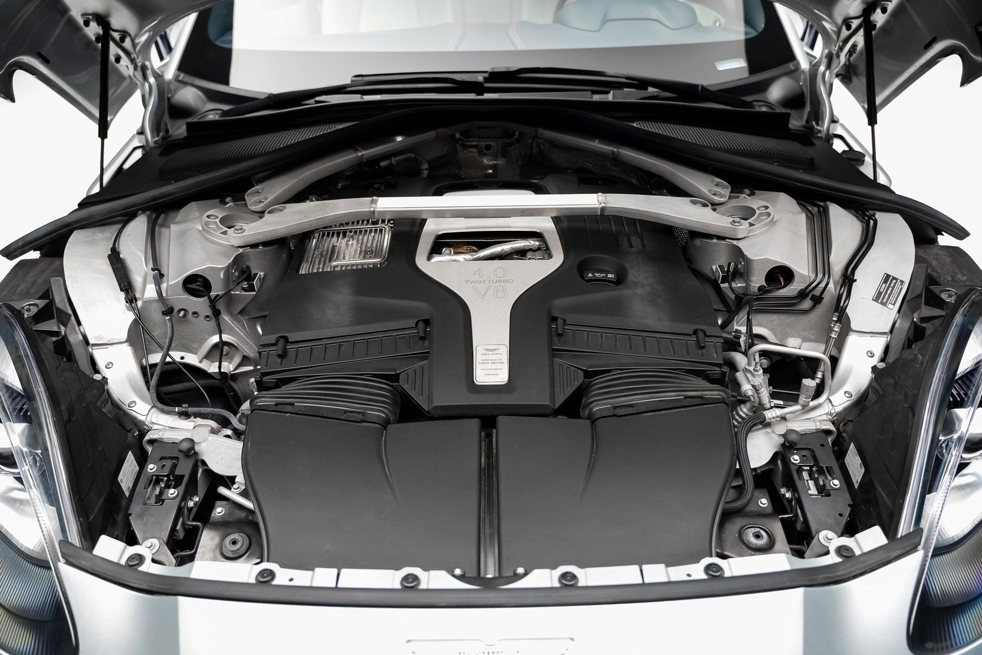 Used 2022 Aston Martin DBX image 74