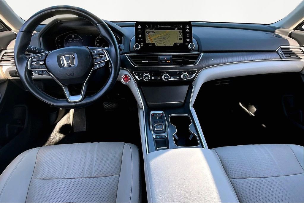 Used 2020 Honda Accord Touring image 8