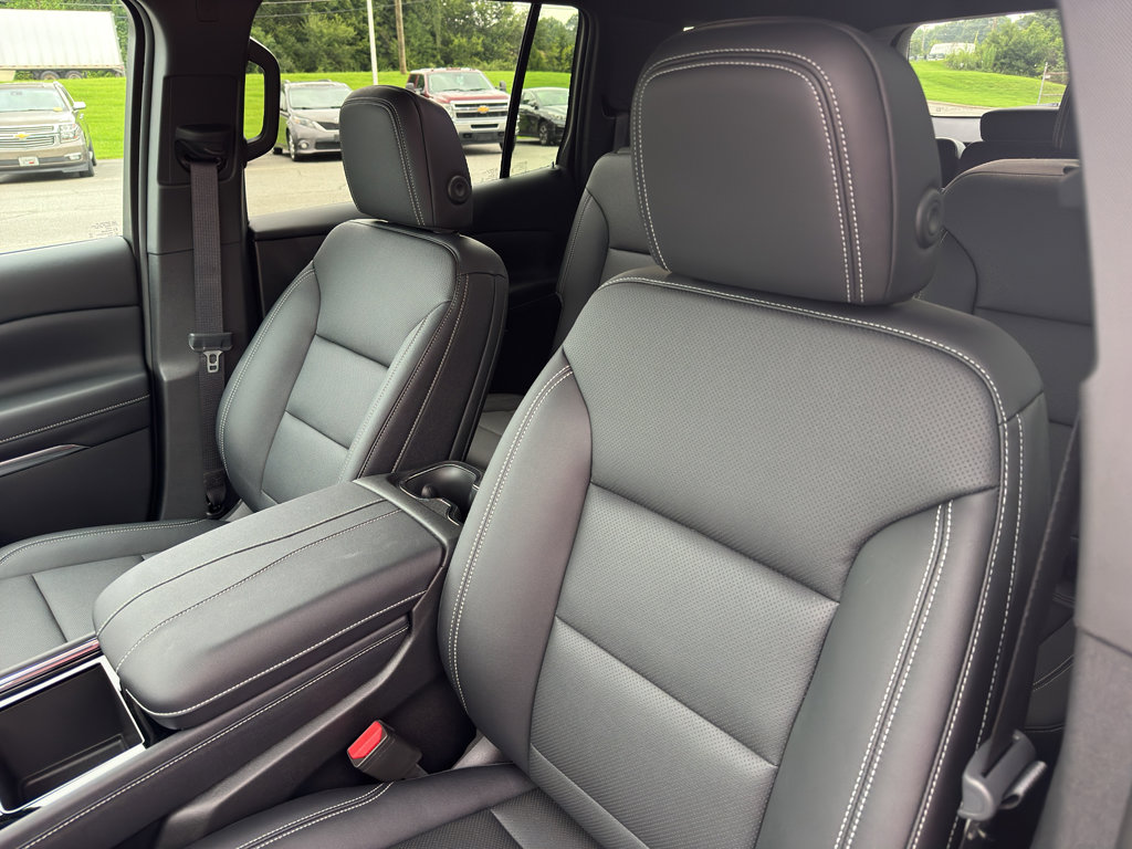 New 2026 Chevrolet Traverse LT image 12